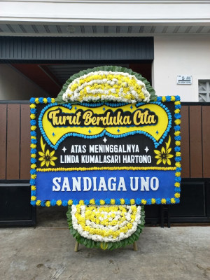 Papan Bunga Duka di Sewu